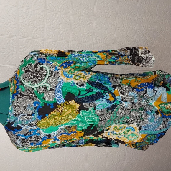 NY Collection- Woman's blouse, paisley pattern w/ lace - Picture 3 of 3